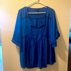 Blue flowy Zac & Rachel top